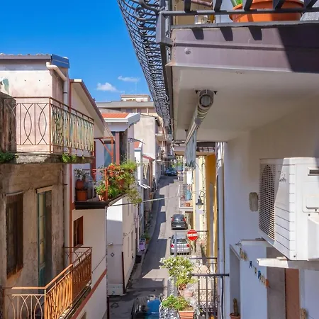 Sicilian Charm Close To Taormina - Happy *